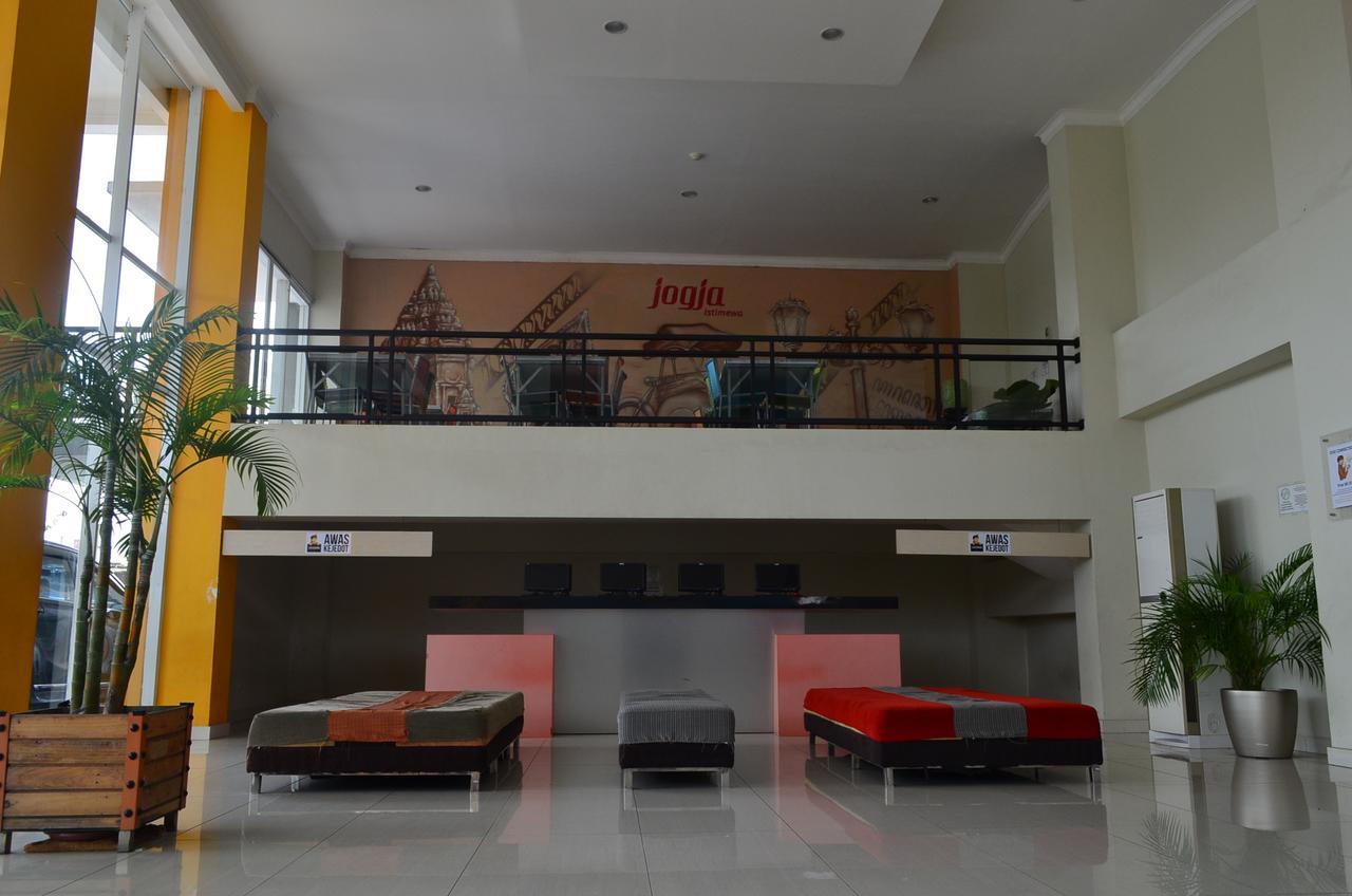 Edu Hostel Yogyakarta Extérieur photo